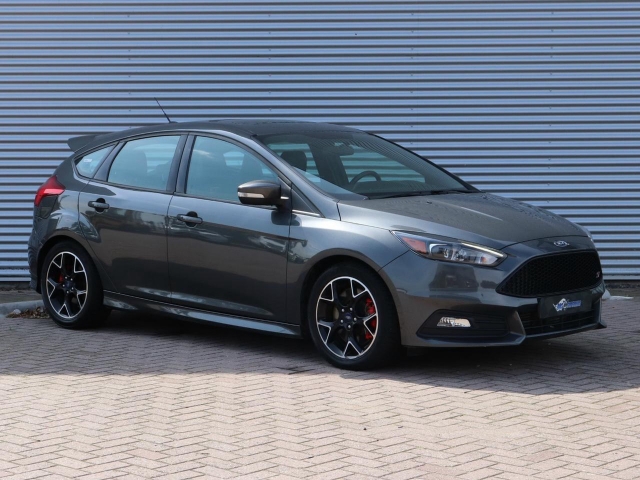 Ford Focus ST 2.0L ECOBOOST 250 PK 2017