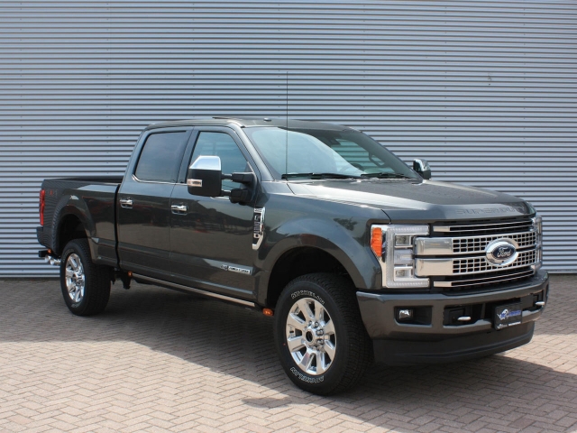 Ford USA F-250 PLATINUM 6.7L V8 2018 F250