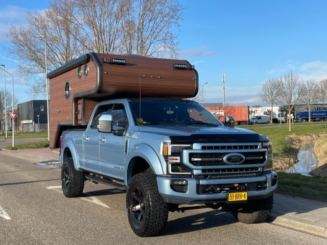 Dutch campers  CAMPER/MOBIEL KANTOOR/ AFZET CAMPER DC 230 COYOTE