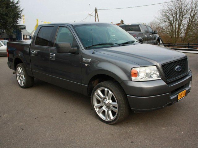 Ford USA F-150 XLT 2004